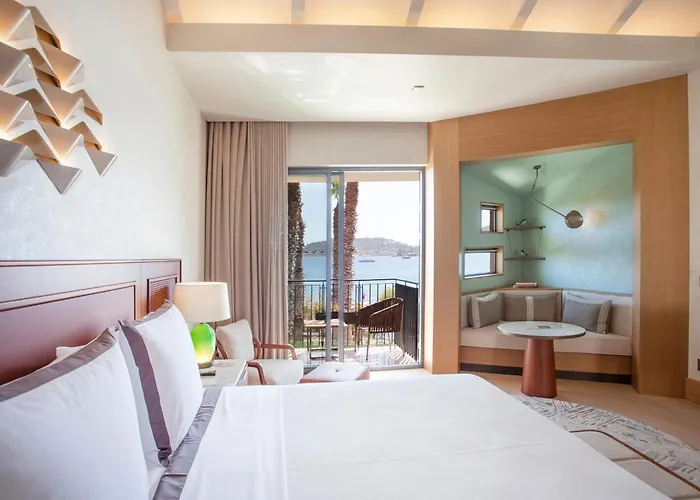 Palaia Hotel 5*