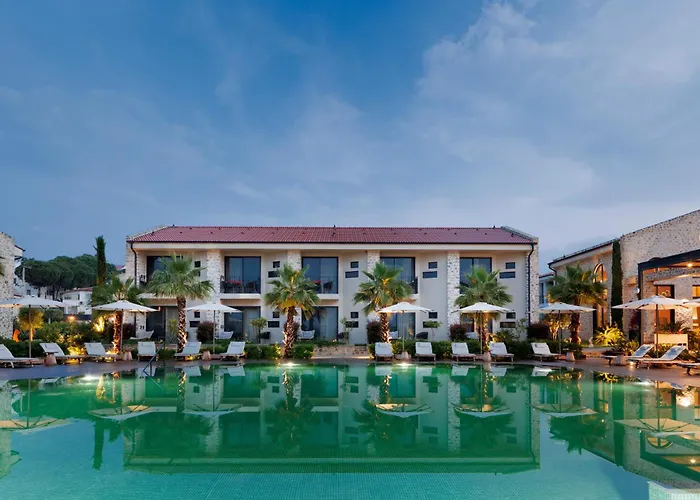 Palaia 5*