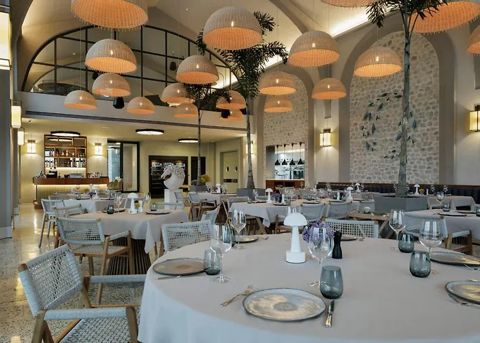 Palaia Hotel