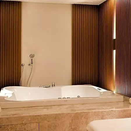 Hotell Palaia 5*