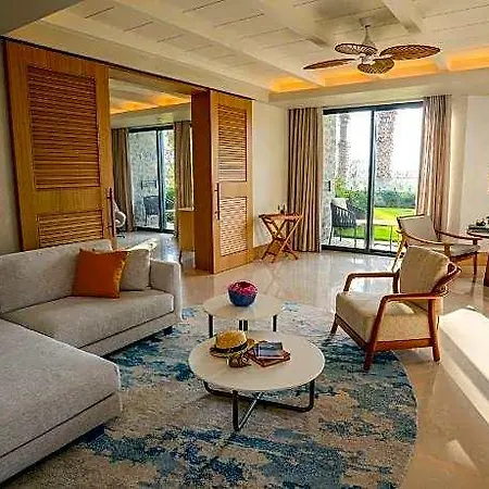 Palaia Hotell 5*